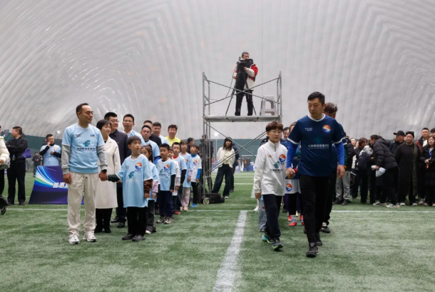 百家乐官网-地市动态 | “东北超”前菜：32支企业家球队开战“连超”|足球|友谊赛|民营企业家组|足球联赛|足球赛_新浪新闻